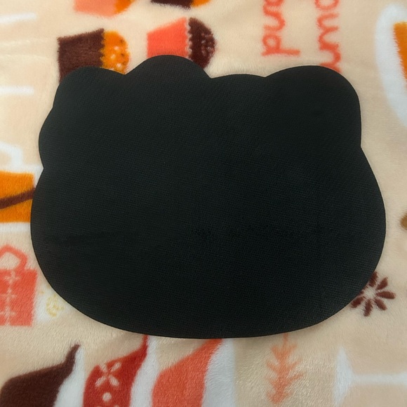 Hello Kitty mousepad - Picture 2 of 2